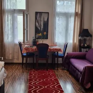 Meri Apartment